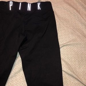 PINK cropped leggings!